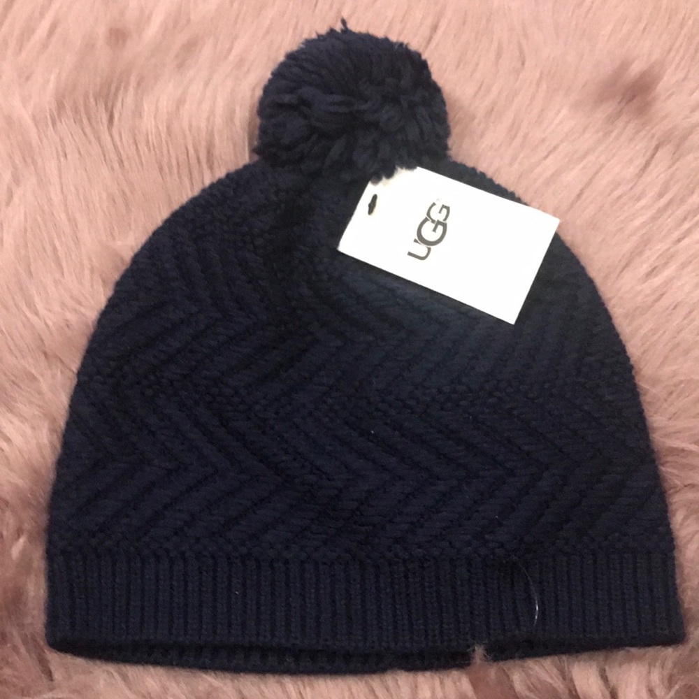 Ugg Australia knit navy Pom beanie